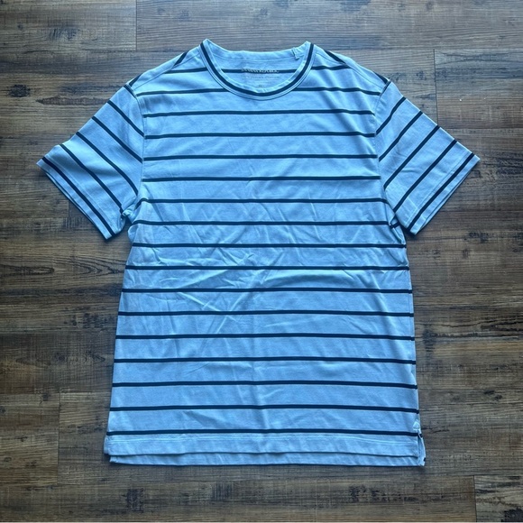 Banana Republic Mens Blue Striped Supima Cotton Short Sleeve Tee Size Medium - Picture 1 of 5